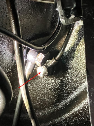 Schmierleitung-2806.JPG (153.27 KiB) 6693-mal betrachtet Schmierleitung-2806.JPG